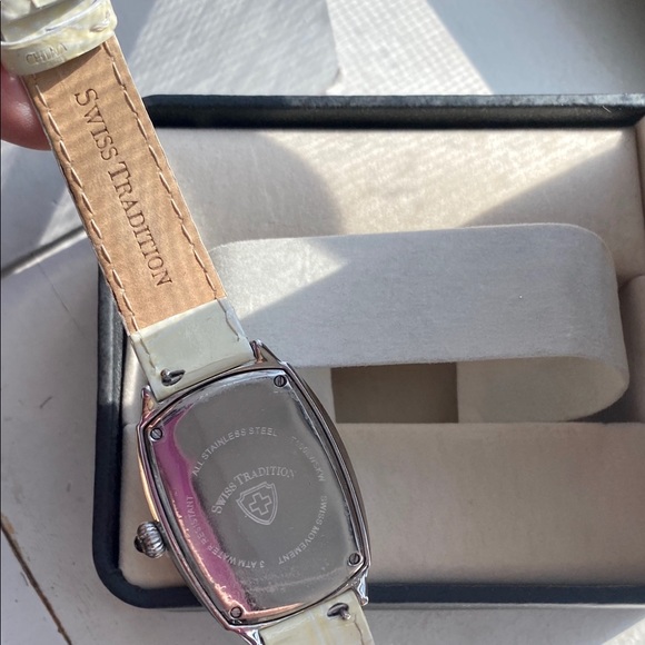 Swiss Tradition Tonneau Accented Leather Watch - Picture 4 of 6